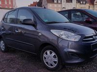 Gebraucht Hyundai i10 69 PS (50 kW) 2013 Grau Kleinwagen