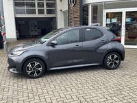 Neu Toyota Yaris Hybrid 116 PS (85 kW) 2025 Marlingrau metallic Kleinwagen