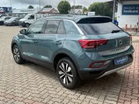 Gebraucht VW T-Roc Goal 150 PS (110 kW) 2025 Petroleum blue metallic SUV