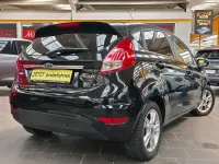 Gebraucht Ford Fiesta Titanium 125 PS (91 kW) 2016 Schwarz Kleinwagen