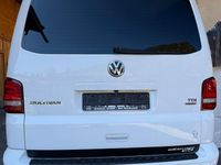 Gebraucht VW Multivan Edition 179 PS (131 kW) 2015 Weiß Van / Kleinbus
