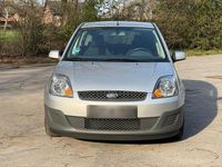 Gebraucht Ford Fiesta 69 PS (50 kW) 2006 Silber Kleinwagen