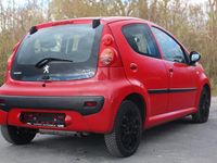 Gebraucht Peugeot 107 68 PS (50 kW) 2009 Rot Kleinwagen
