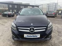 Gebraucht Mercedes B180 109 PS (80 kW) 2016 Cavansitblau  metalliclack Van / Kleinbus