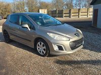 Gebraucht Peugeot 308 Style 114 PS (83 kW) 2012 Grau Limousine