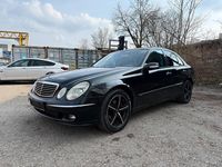 Gebraucht Mercedes E220 150 PS (110 kW) 2005 Schwarz Limousine
