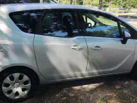 Gebraucht Opel Meriva Edition 120 PS (88 kW) 2011 Silber Van / Kleinbus