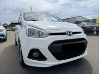 Gebraucht Hyundai i10 Trend 87 PS (63 kW) 2016 Weiß Kleinwagen