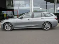 Gebraucht BMW 320 Sport Line 190 PS (139 kW) 2023 Grau Kombi