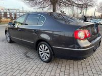 Gebraucht VW Passat Comfortline 105 PS (77 kW) 2009 Braun Limousine