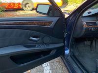 Gebraucht BMW 530 272 PS (200 kW) 2007 Blau Limousine