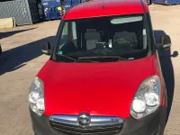 Używany Opel Combo 90 KM (66 kW) 2014 Czerwony Minivan