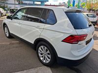 Gebraucht VW Tiguan Trendline 125 PS (91 kW) 2019 Weiß SUV