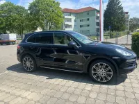 Używany Porsche Cayenne 245 KM (180 kW) 2013 Czarny SUV
