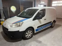 Gebraucht Peugeot Partner Tepee Allure 114 PS (83 kW) 2014 Weiß Van / Kleinbus