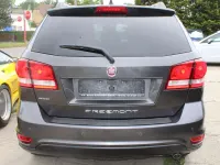 Gebraucht Fiat Freemont Lounge 170 PS (125 kW) 2016 Colore esterno SUV