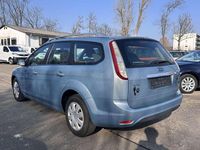 Gebraucht Ford Focus Titanium 101 PS (74 kW) 2008 Avalongrau Kombi