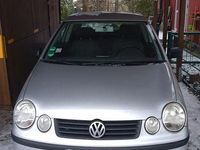 Gebraucht VW Polo Basis 54 PS (39 kW) 2003 Silber Limousine