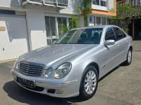 Gebraucht Mercedes E200 Elegance 163 PS (119 kW) 2003 Silber Limousine