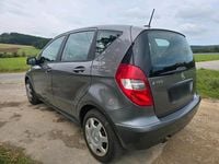 Gebraucht Mercedes A180 109 PS (80 kW) 2011 Grau Kleinwagen
