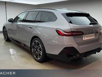 Neu BMW 520 Performance 197 PS (144 kW) 2025 Grau Kombi