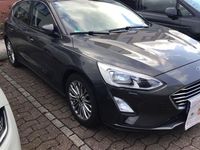 Gebraucht Ford Focus Titanium 125 PS (91 kW) 2019 Grau Limousine