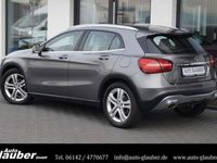 gebraucht Mercedes GLA200 Automatik/Sport/LED/Navi/Leder/KeylessGo/SHZ