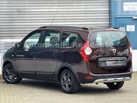 Gebraucht Dacia Lodgy Stepway 116 PS (85 kW) 2018 Braun Van / Kleinbus