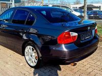 Gebraucht BMW 318 129 PS (94 kW) 2005 Grau Limousine