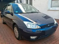 Gebraucht Ford Focus Ghia 115 PS (84 kW) 2001 Blau Kleinwagen