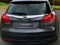 Gebraucht Opel Insignia Selection 131 PS (96 kW) 2011 Grau Kombi