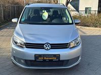 Gebraucht VW Touran Trendline 140 PS (102 kW) 2012 Silber Van / Kleinbus