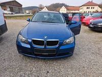 Gebraucht BMW 320 150 PS (110 kW) 2007 Blau Kombi