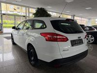 Gebraucht Ford Focus Business Edition 101 PS (74 kW) 2015 Weiss Kombi