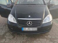 Gebraucht Mercedes A180 105 PS (77 kW) 2011 Schwarz Limousine