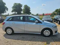 Gebraucht Mercedes B180 122 PS (89 kW) 2015 Silber Kleinwagen