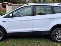 Gebraucht Ford Kuga Titanium 140 PS (102 kW) 2013 Weiß SUV