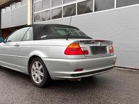 Gebraucht BMW 318 Cabriolet 142 PS (104 kW) 2003 Silber Cabrio