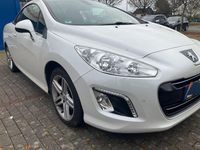 Gebraucht Peugeot 308 CC Active 163 PS (119 kW) 2013 Weiß Cabrio
