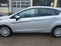 Gebraucht Ford Fiesta Trend 90 PS (66 kW) 2010 Silber Kleinwagen