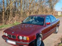 Gebraucht BMW 518 116 PS (85 kW) 1995 Rot Limousine