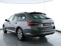 Gebraucht Skoda Superb Style 150 PS (110 kW) 2022 Grau Kombi