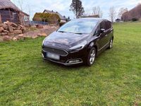Gebraucht Ford S-MAX Titanium 210 PS (154 kW) 2017 Schwarz Van / Kleinbus