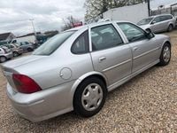 Gebraucht Opel Vectra Selection 101 PS (74 kW) 2001 Grau Limousine
