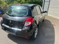 Gebraucht Renault Clio III Dynamique 101 PS (74 kW) 2011 Schwarz Limousine