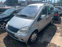 Gebraucht Mercedes Vaneo 102 PS (75 kW) 2002 Silber Van / Kleinbus