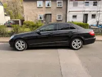 Second-hand Mercedes E200 Avantgarde 184 CP (135 kW) 2012 Negru Berlinǎ