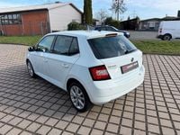 Gebraucht Skoda Fabia Joy 90 PS (66 kW) 2017 Bila laser/laser white Limousine