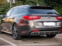 Gebraucht Kia Optima 141 PS (103 kW) 2017 Grau Kombi