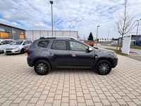 Gebraucht Dacia Duster Comfort 114 PS (83 kW) 2018 Grau SUV